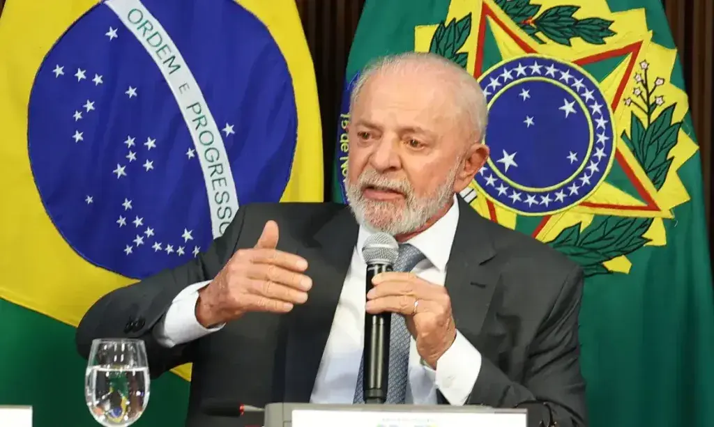 Lula passa por cirurgia após hemorragia intracraniana