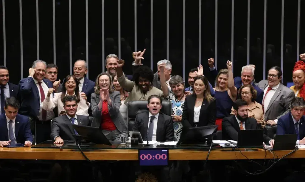 Câmara aprova prisão para aumento abusivo no preço dos combustíveis