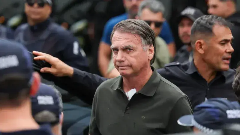 1ª Turma do STF analisa hoje se mantém prisão preventiva de Bolsonaro
