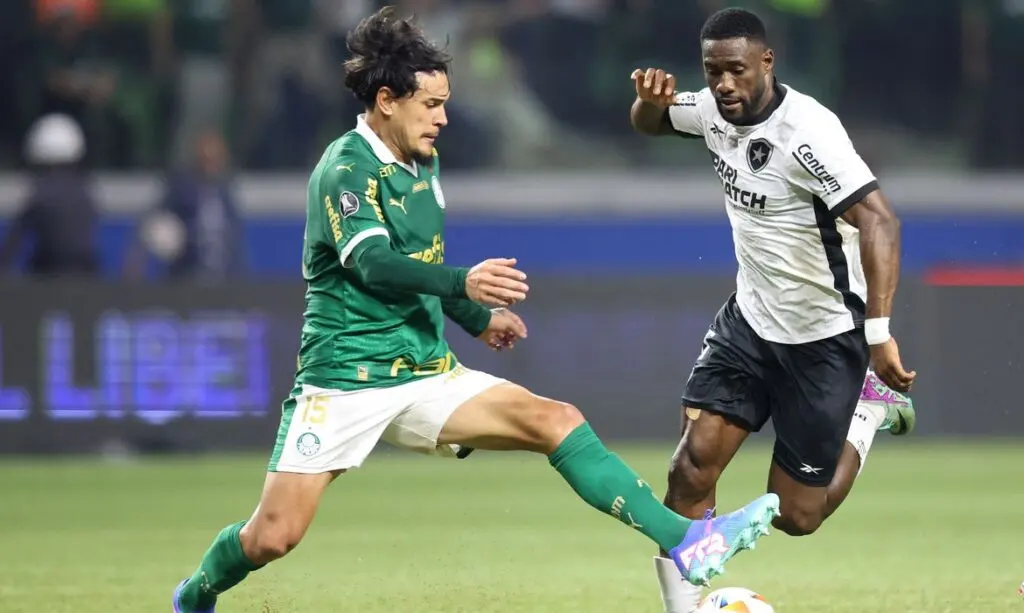 Palmeiras x Botafogo: liderança do Brasileirão em jogo hoje