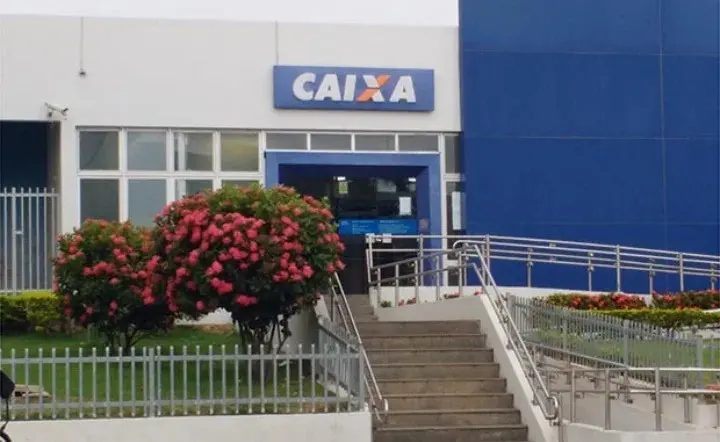 Indívíduo invade a Caixa Econômica em Brumado pelo teto e furta quantia em dinheiro