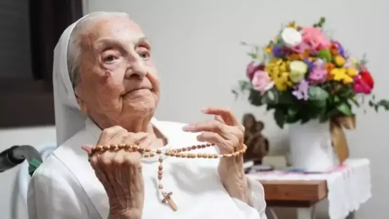 Brasileira se torna a pessoa mais velha do mundo