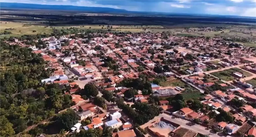 Policia prende suspeito com produtos oriundos de furtos em Sebastião Laranjeiras.