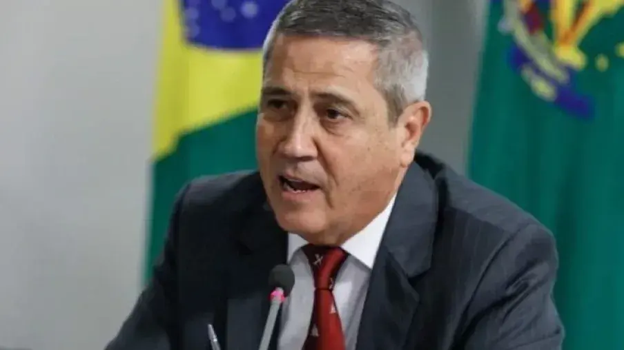 Polícia Federal prende ex-ministro general Walter Braga Netto