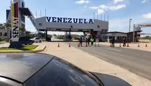Maduro fecha fronteira com Brasil