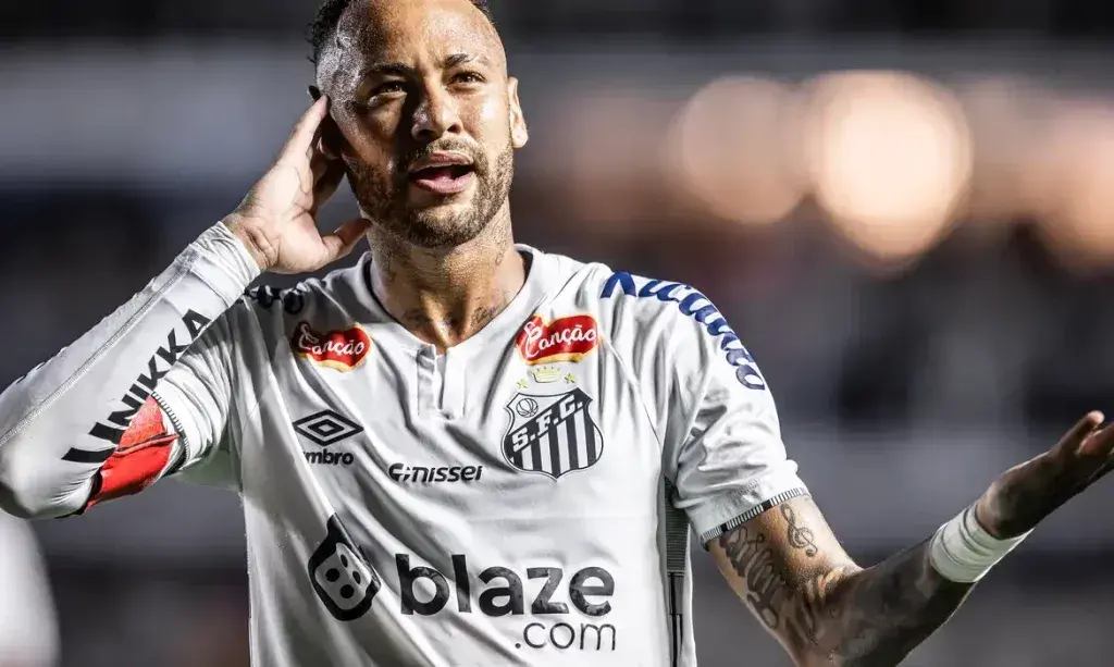 Santos anuncia renovação do contrato com Neymar até dezembro de 2025