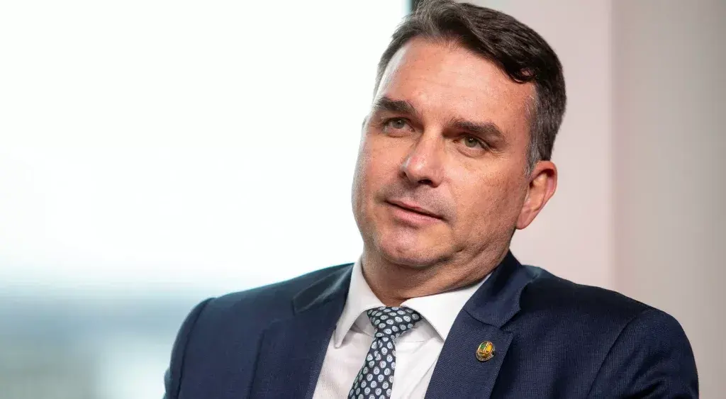 O senador Flávio Bolsonaro (PL-RJ) anunciou, por meio de postagem no X na tarde desta sexta-feira, 5