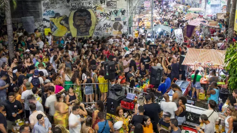 Bares do Rio suspendem atividades neste fim de semana