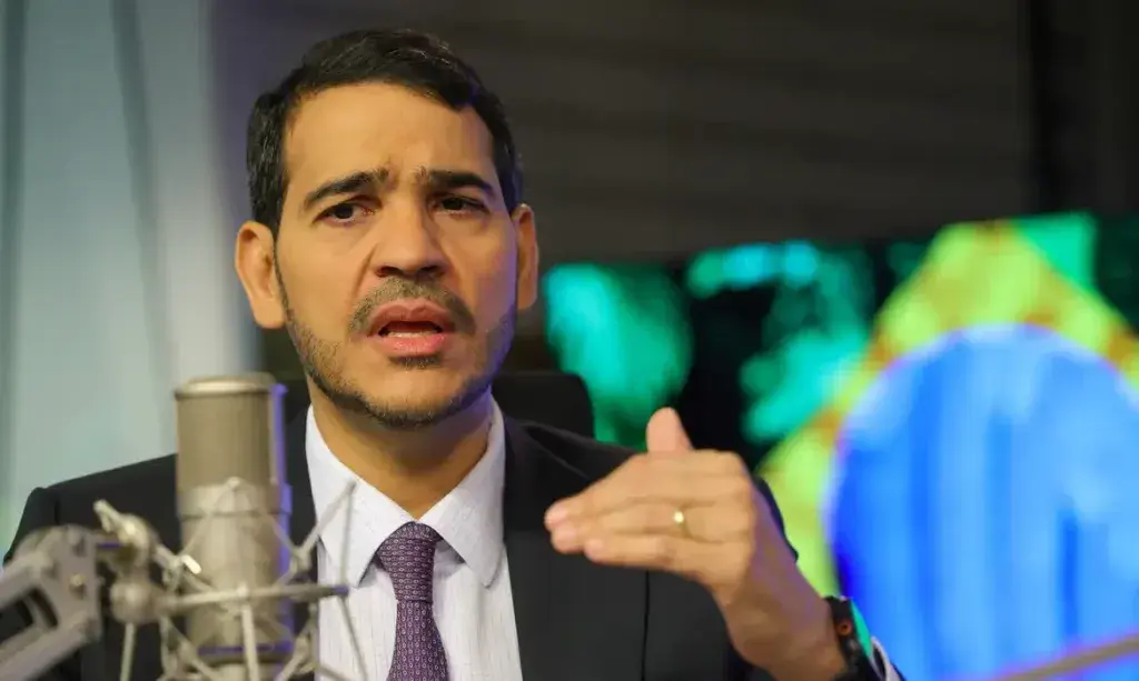 AGU pede para Meta explicar mudanças na moderação de conteúdo