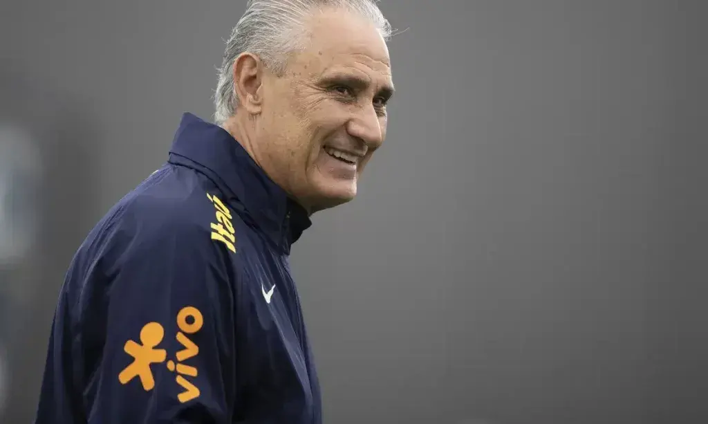 Tite é apresentado como novo técnico do Cruzeiro