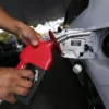 Subsídio para conter preço da gasolina será de R$ 0,44 por litro